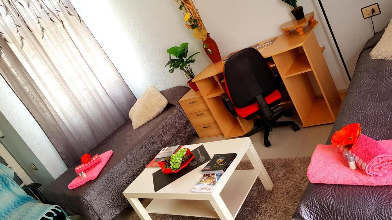 אדחה Warm, Cozy And Comfortable מראה חיצוני תמונה